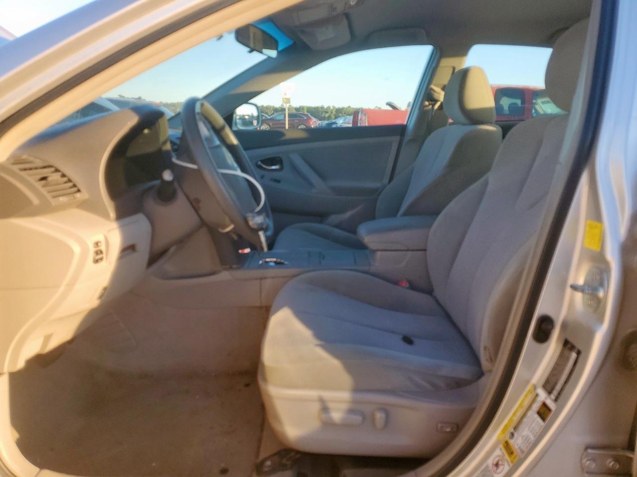2011 TOYOTA CAMRY