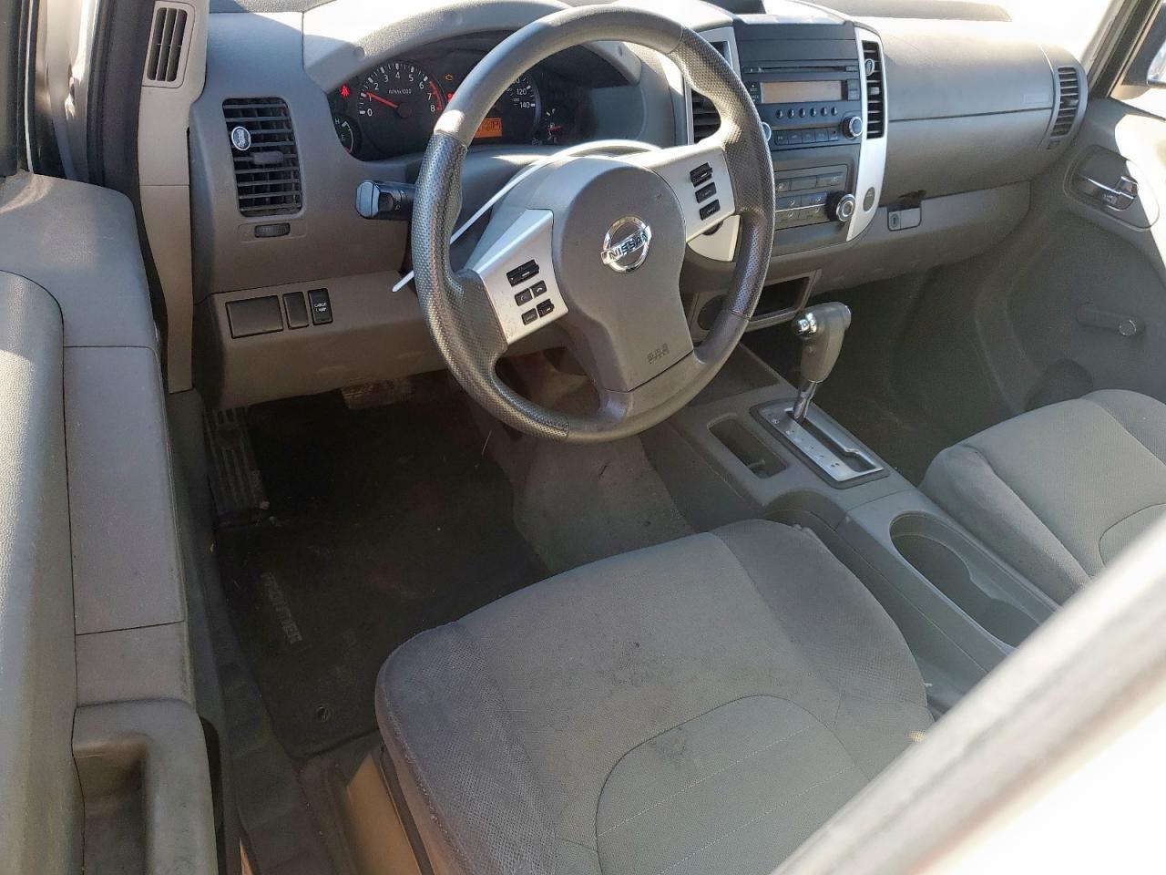 2016 NISSAN Frontier