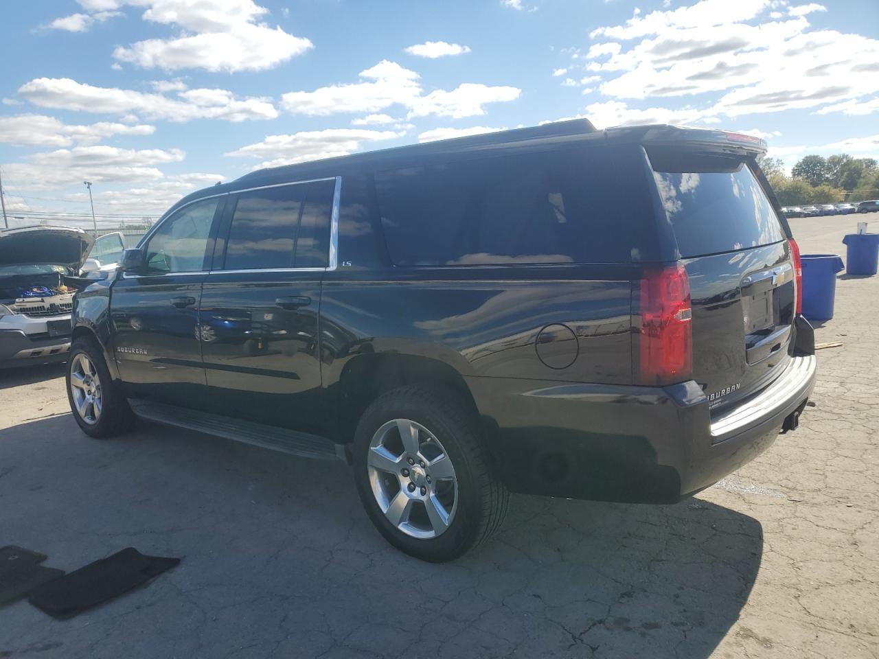 2016 CHEVROLET Suburban