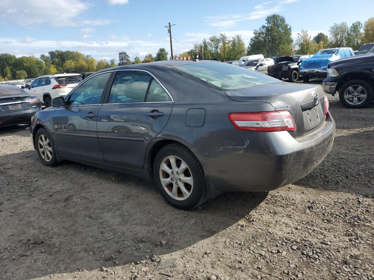 2011 TOYOTA CAMRY