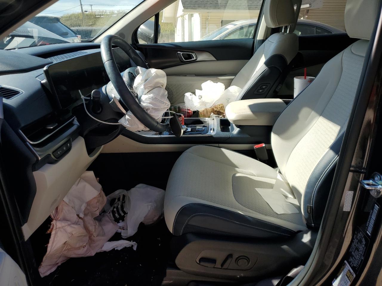 2025 KIA Carnival
