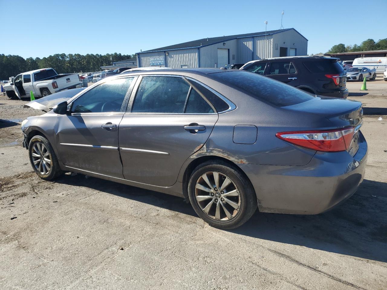 2016 TOYOTA CAMRY