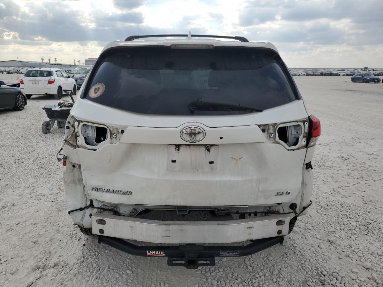 2018 TOYOTA HIGHLANDER