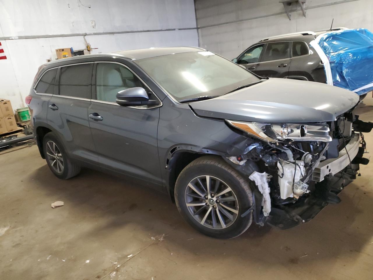 2019 TOYOTA HIGHLANDER