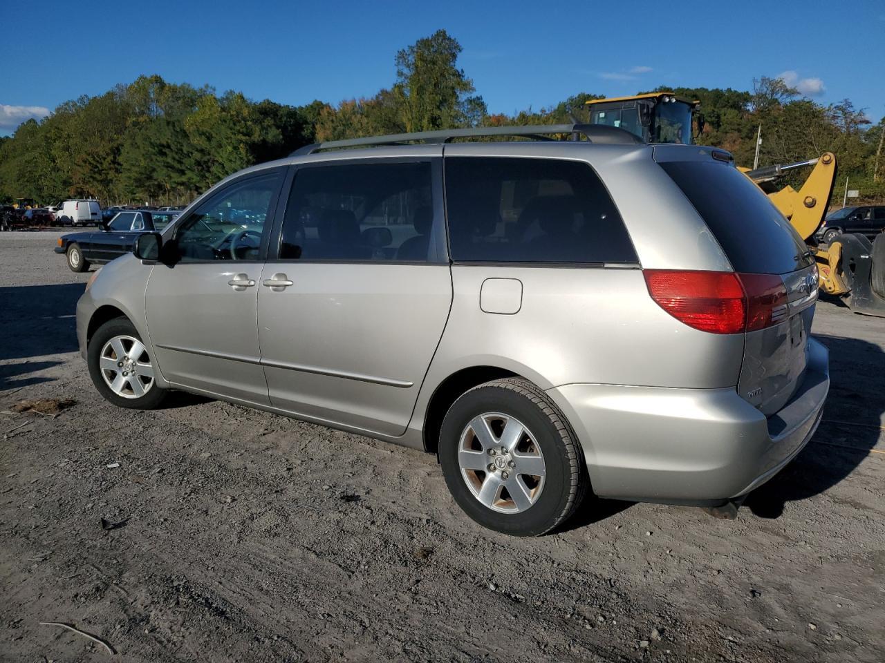 2005 TOYOTA SIENNA
