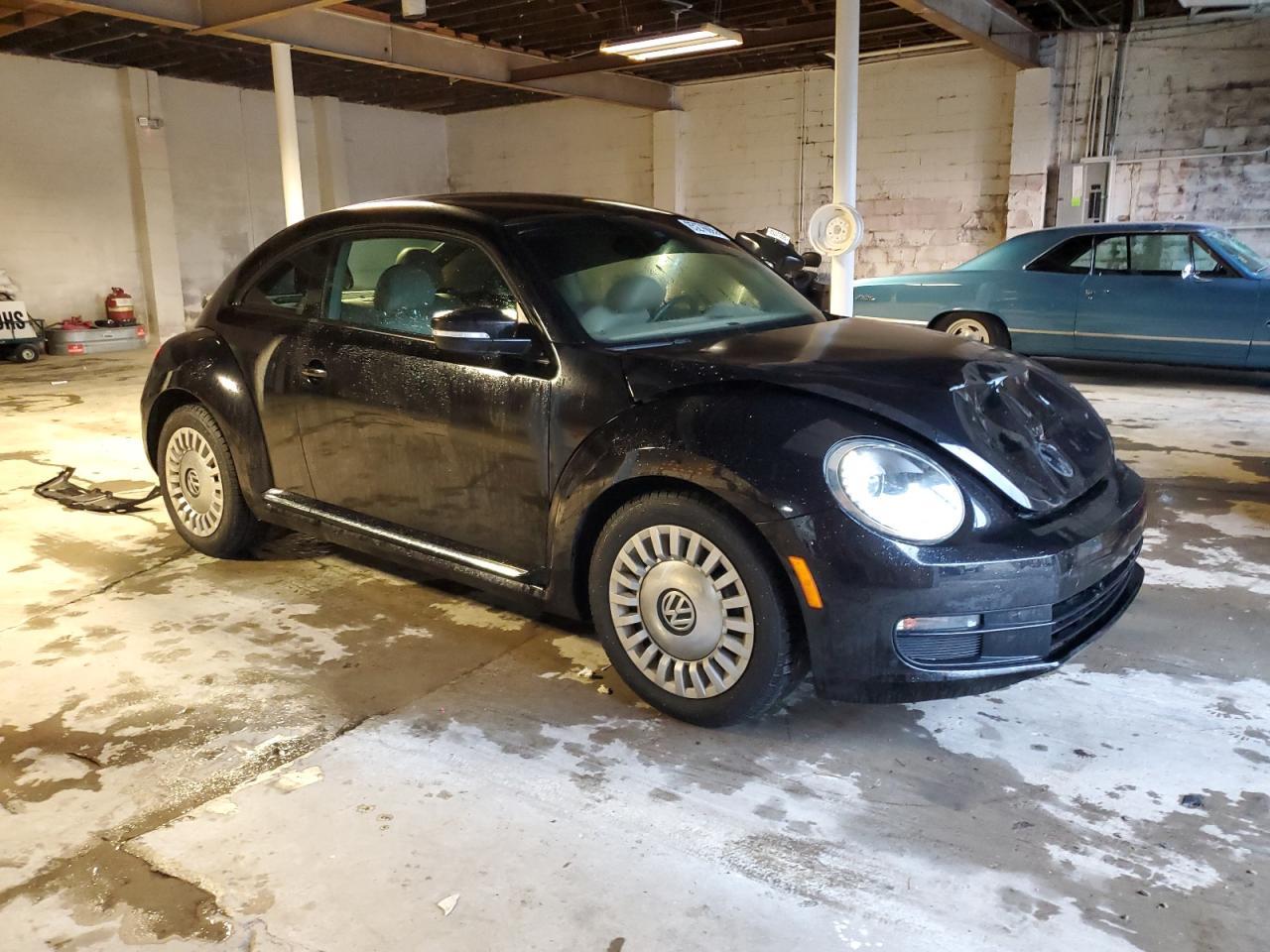 2016 VOLKSWAGEN Beetle