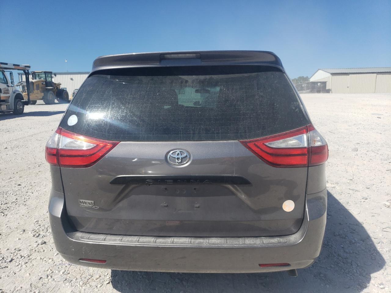 2015 TOYOTA SIENNA