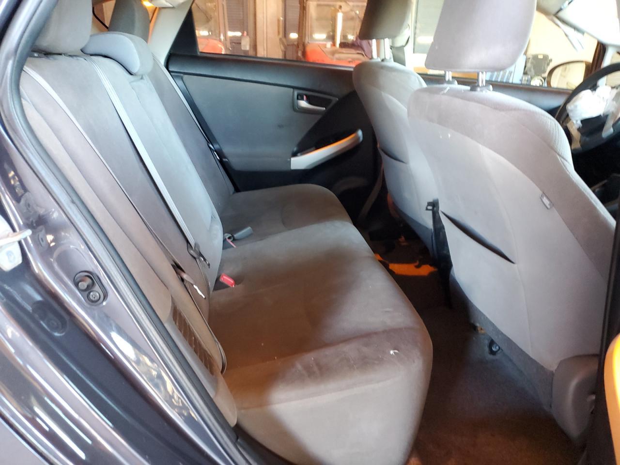 2014 TOYOTA Prius Plug-In