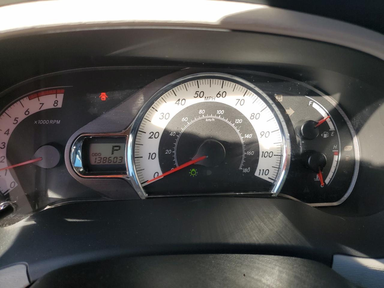 2012 TOYOTA SIENNA