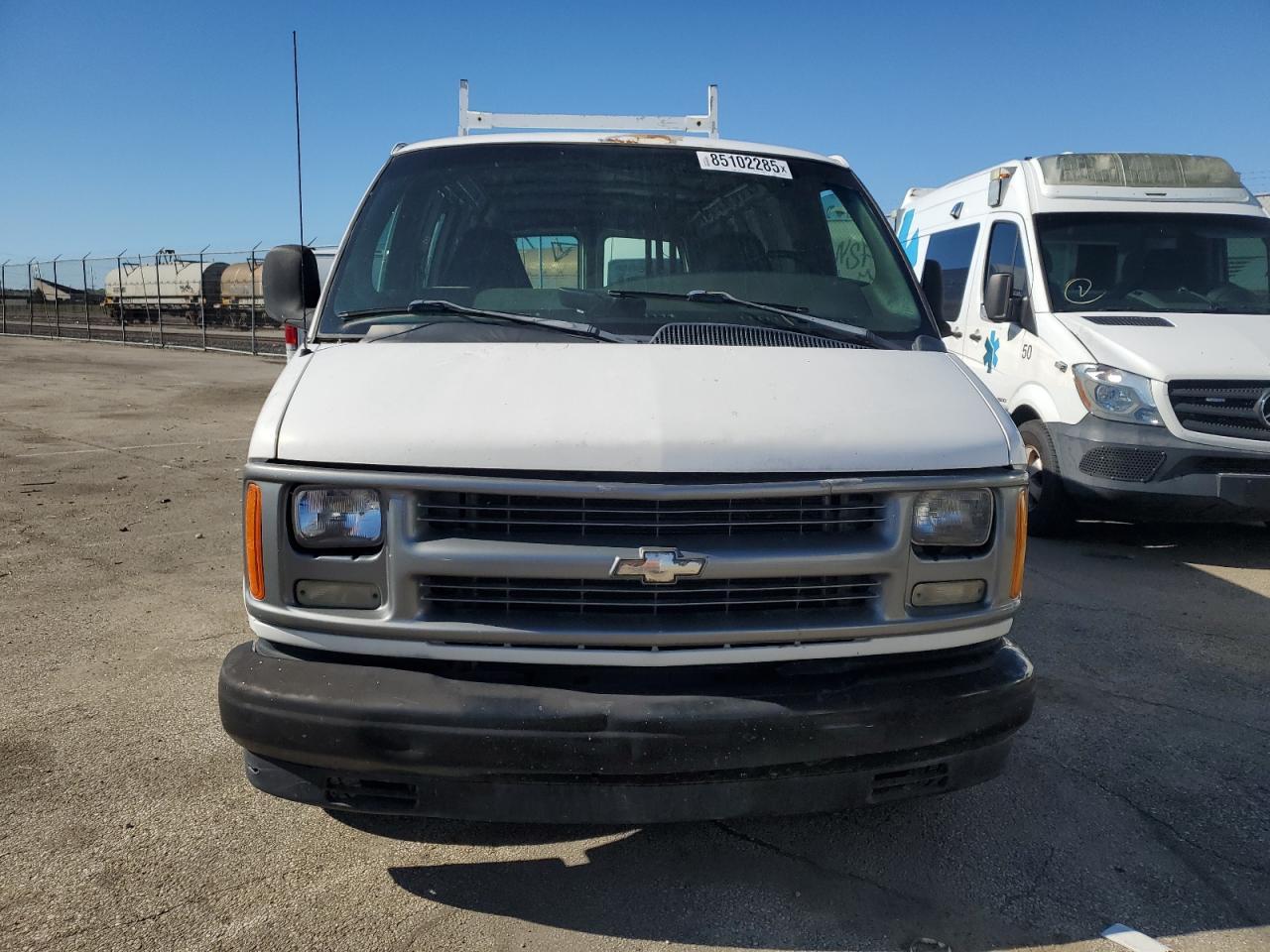 2002 CHEVROLET EXPRESS 2500
