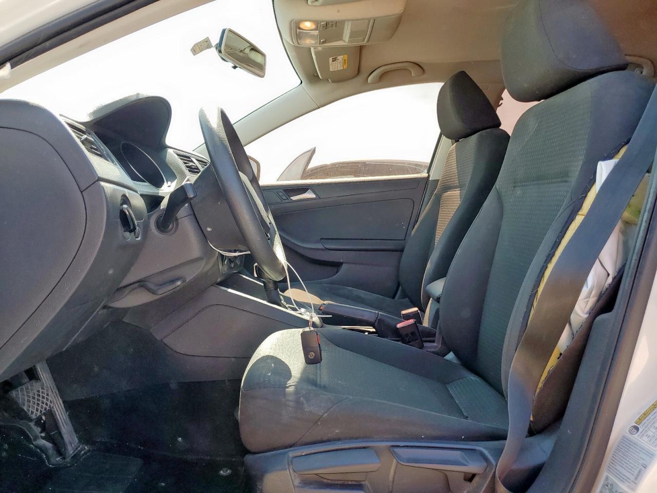 2015 VOLKSWAGEN JETTA