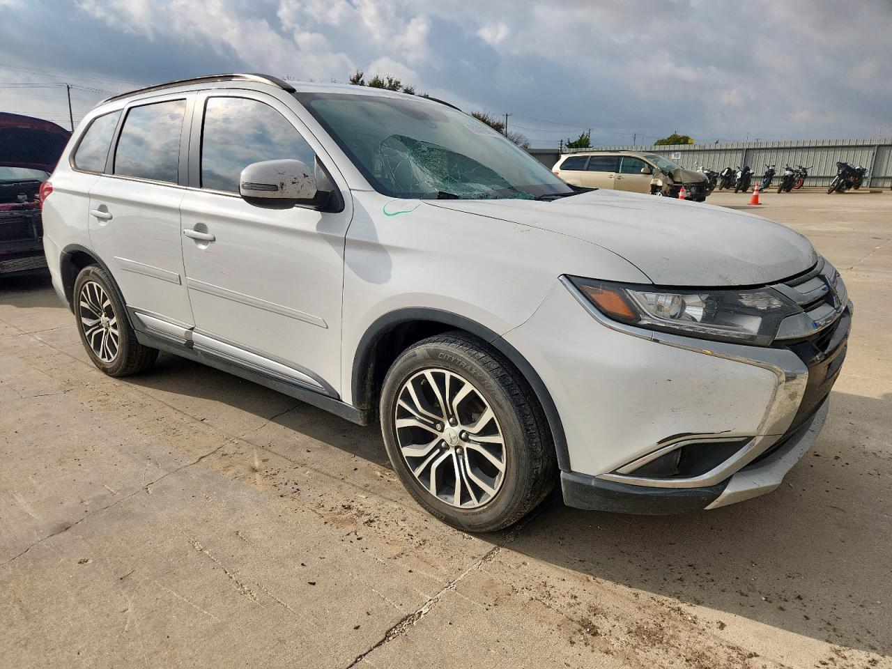 2016 MITSUBISHI outlander