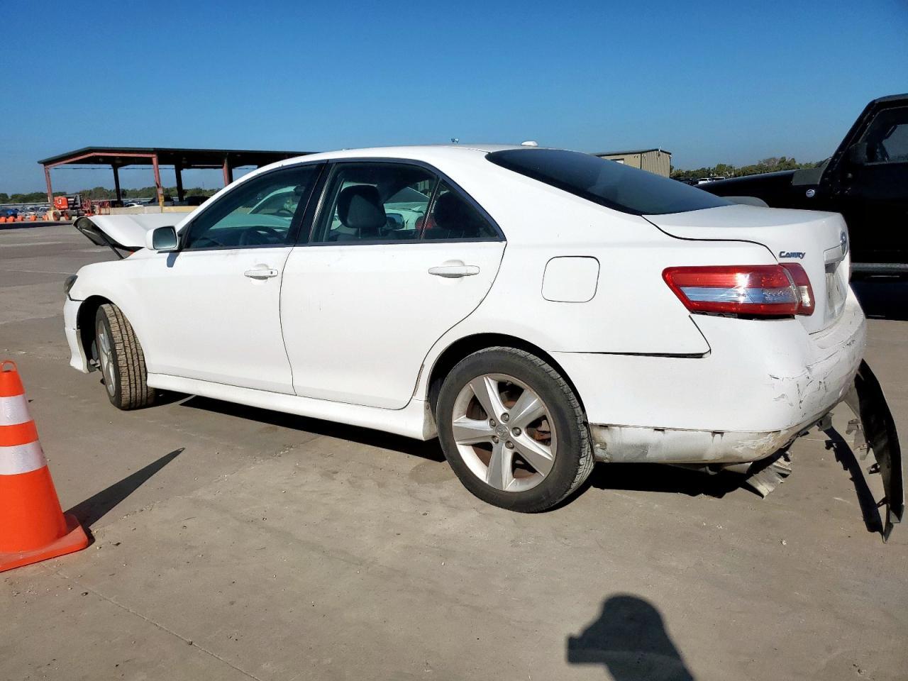 2010 TOYOTA CAMRY