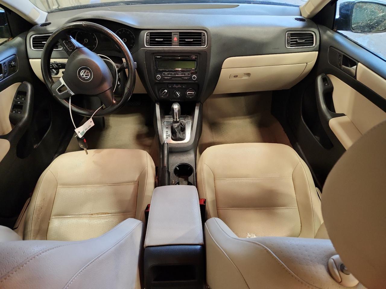 2012 VOLKSWAGEN JETTA
