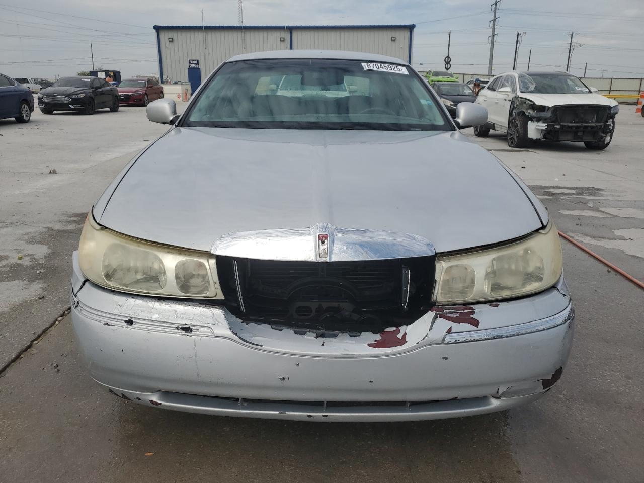 2000 LINCOLN Town Car