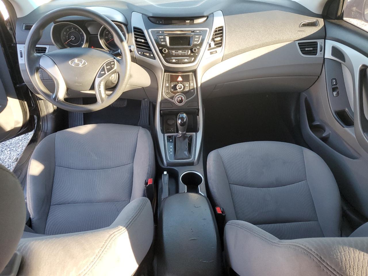 2016 HYUNDAI ELANTRA