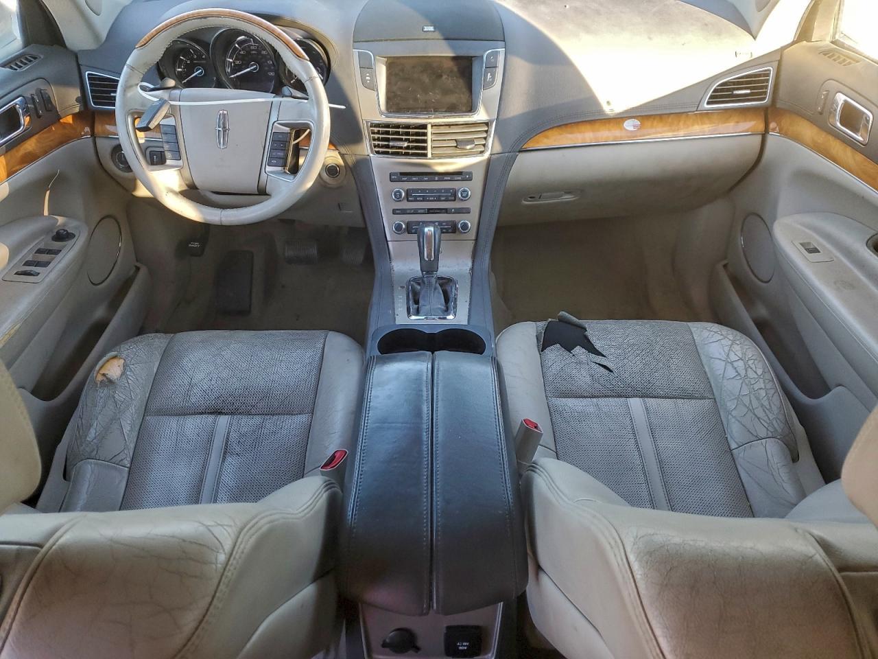 2010 LINCOLN MKT