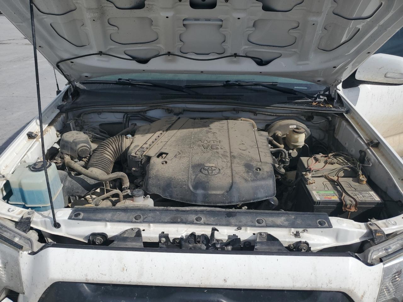 2015 TOYOTA TACOMA