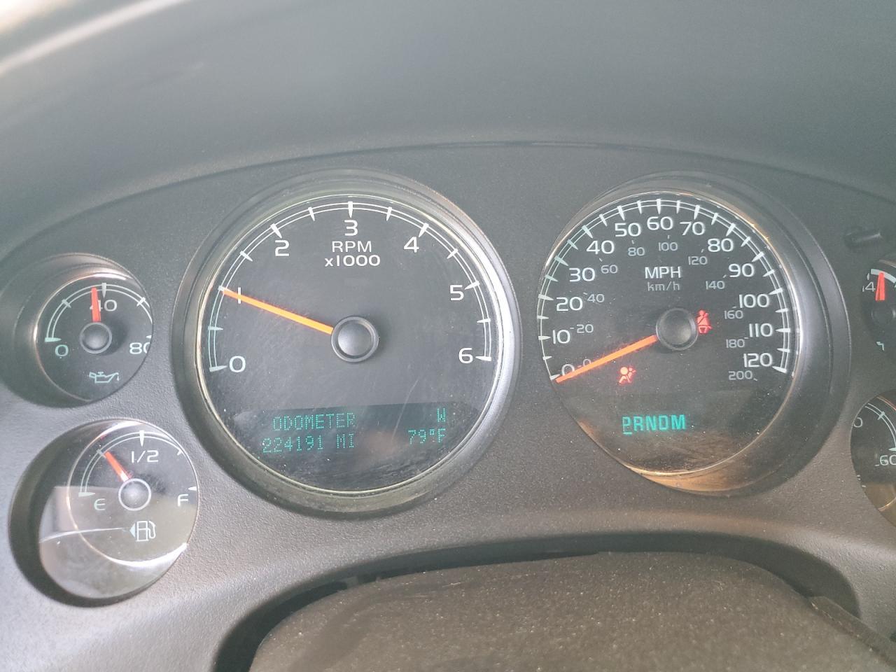 2011 CHEVROLET Tahoe