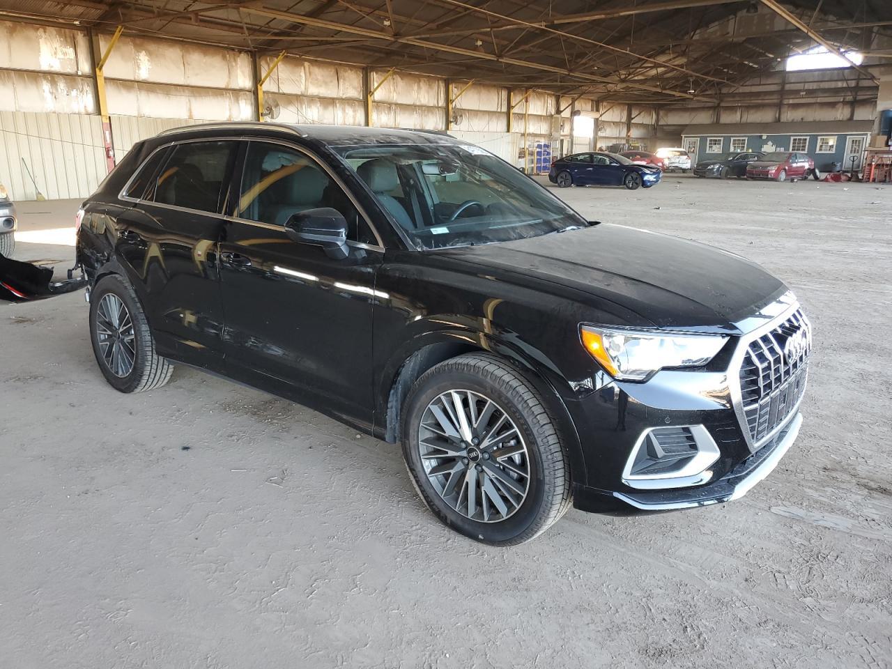 2022 AUDI Q3