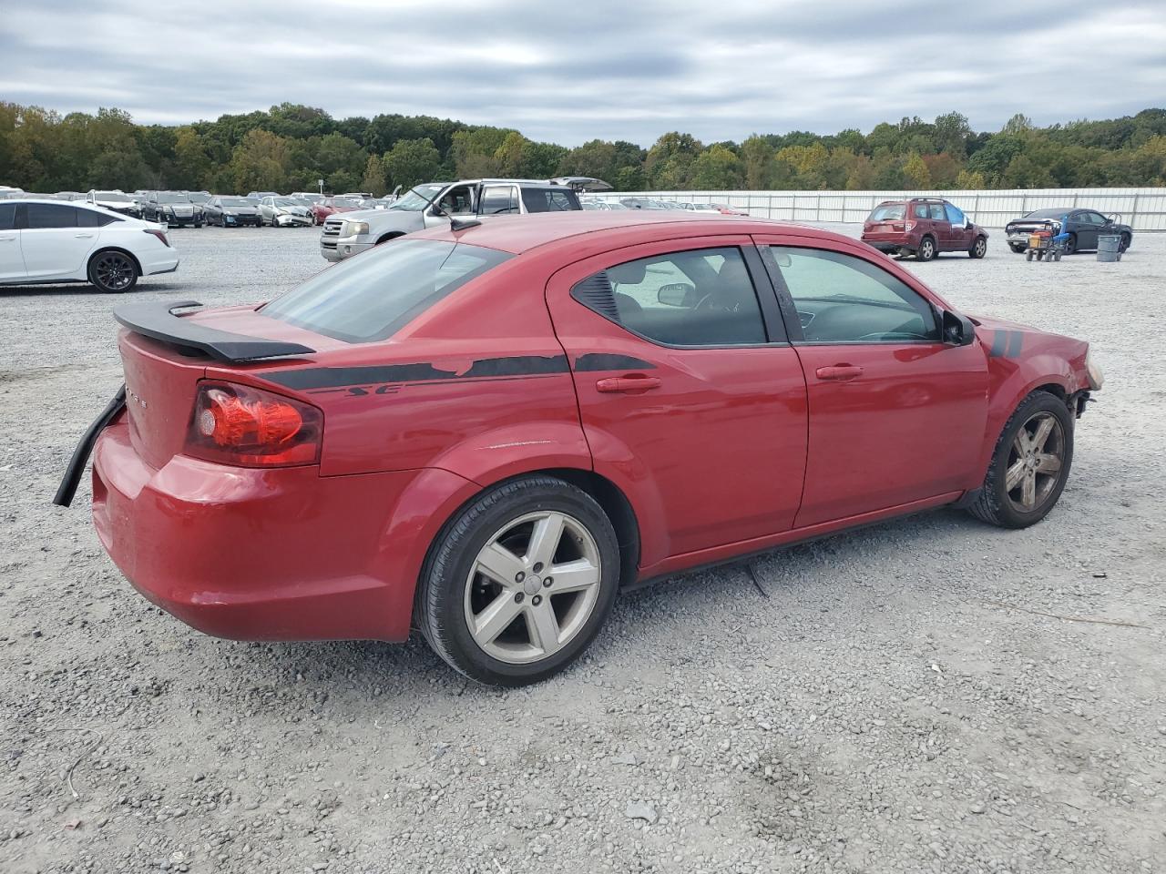 2013 DODGE Avenger