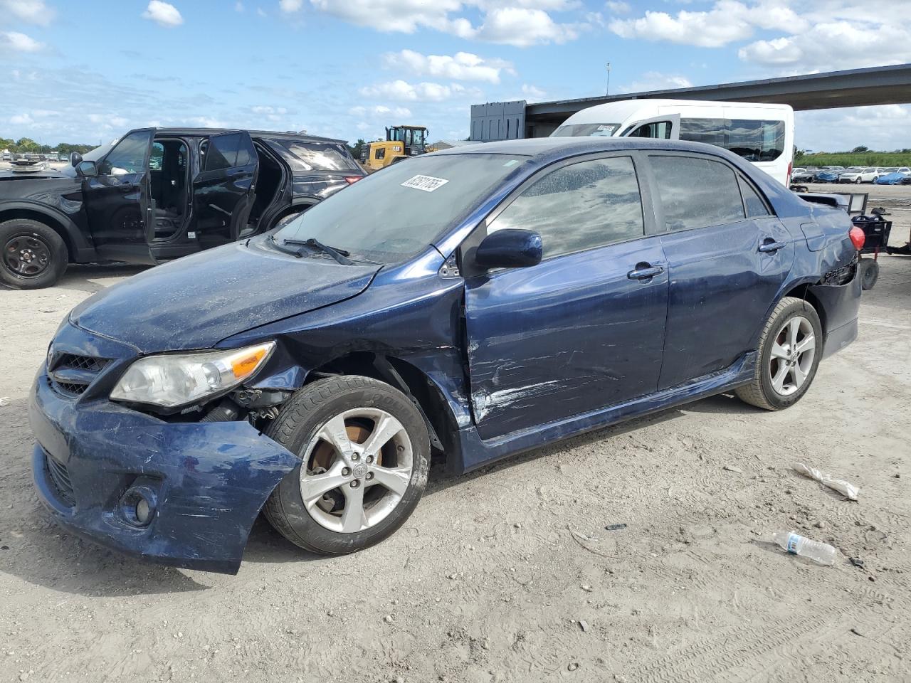 2011 TOYOTA COROLLA