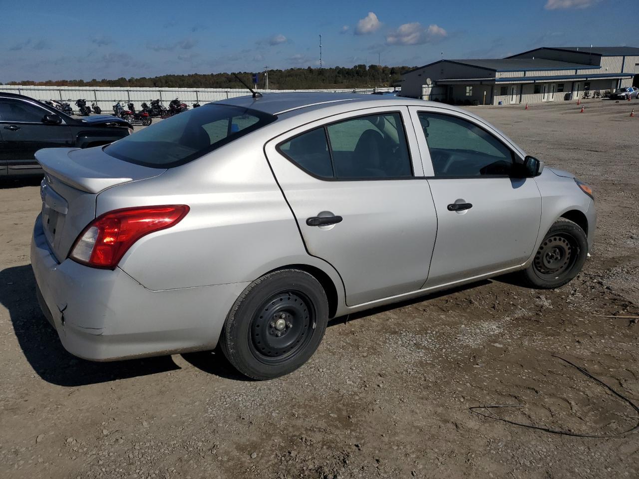 2018 NISSAN VERSA