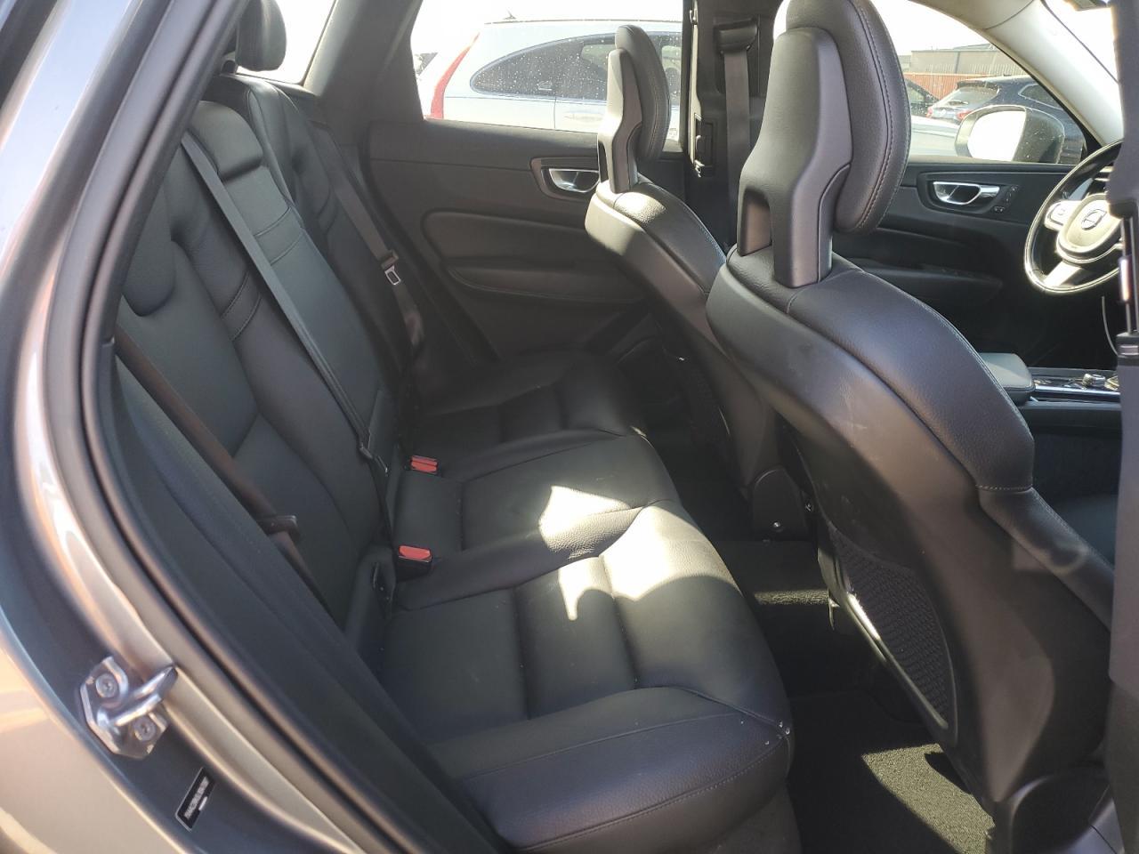 2018 VOLVO XC60