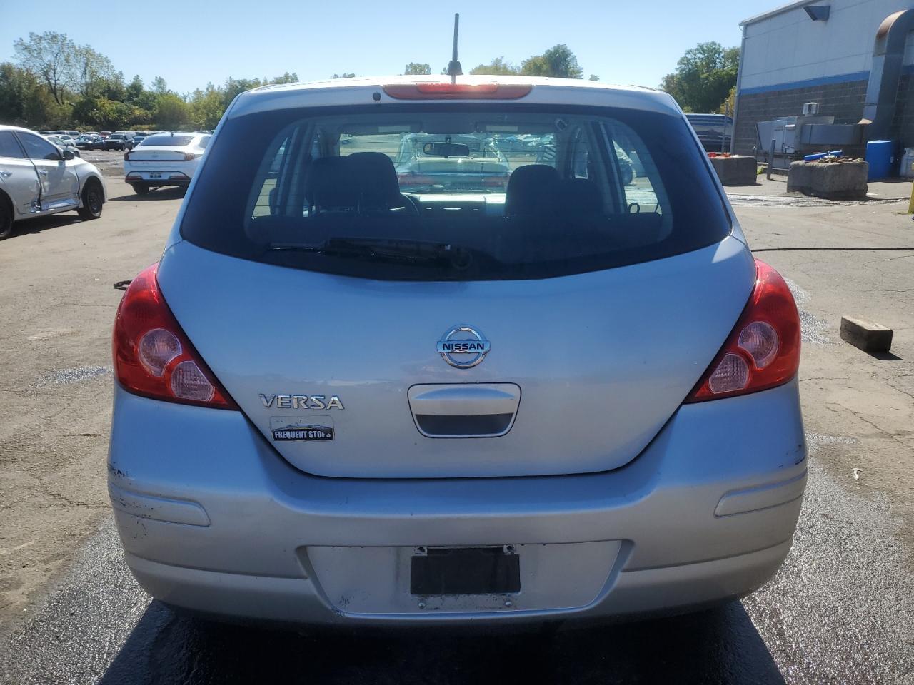 2010 NISSAN VERSA