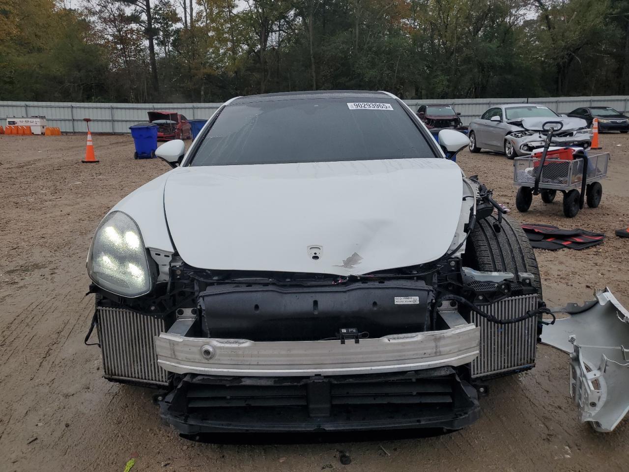2019 PORSCHE Panamera