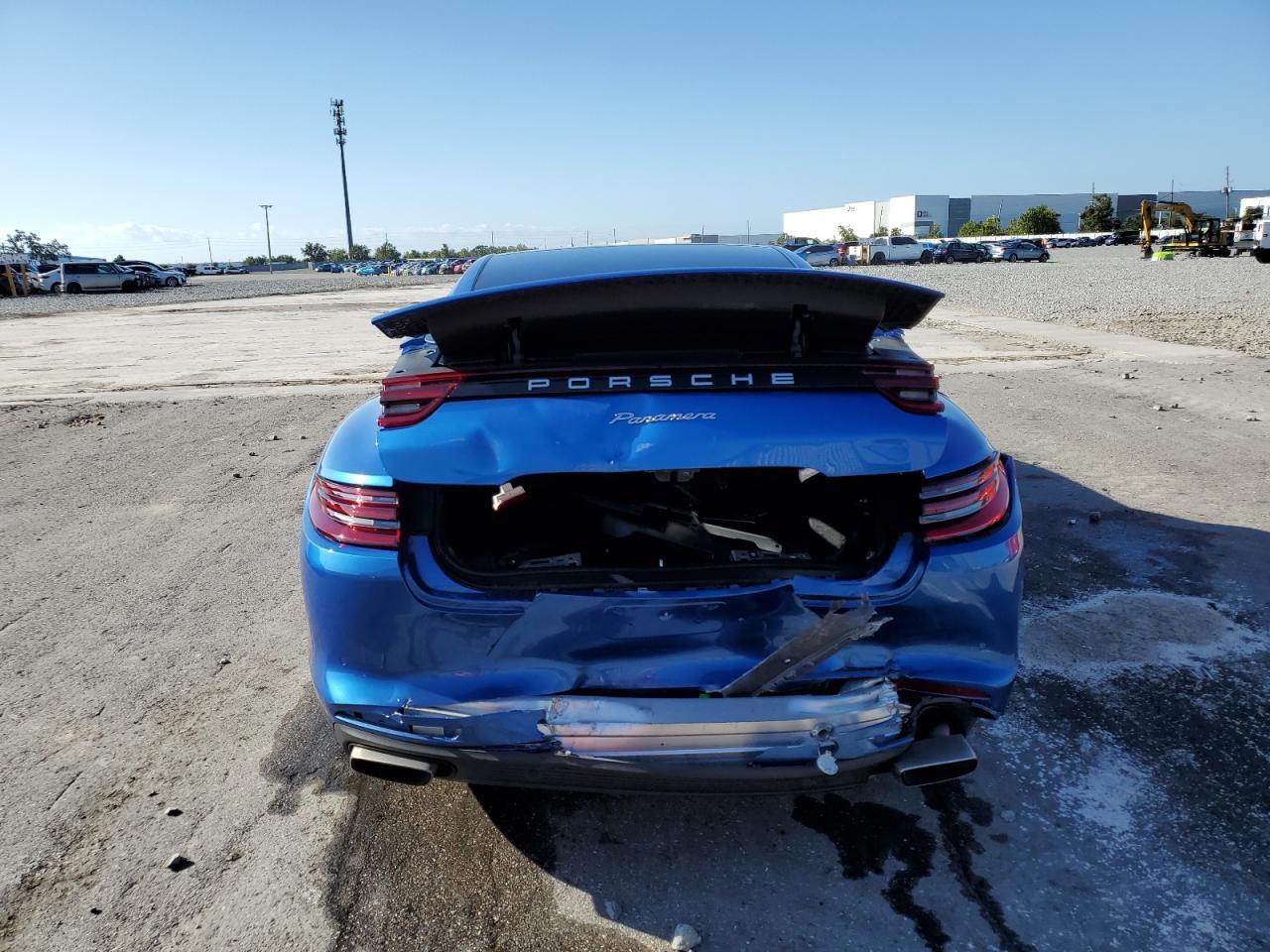 2019 PORSCHE Panamera