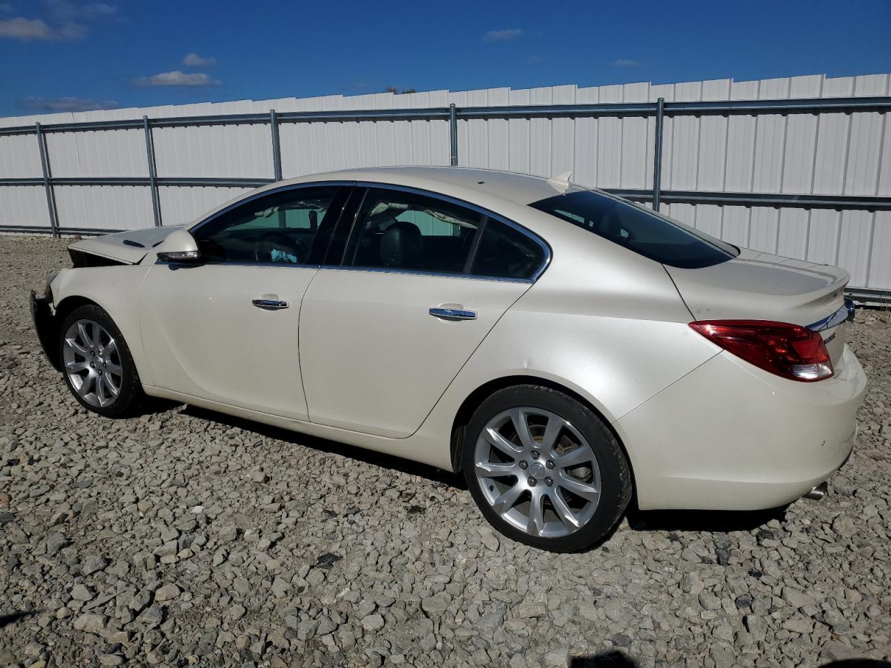 2013 BUICK Regal