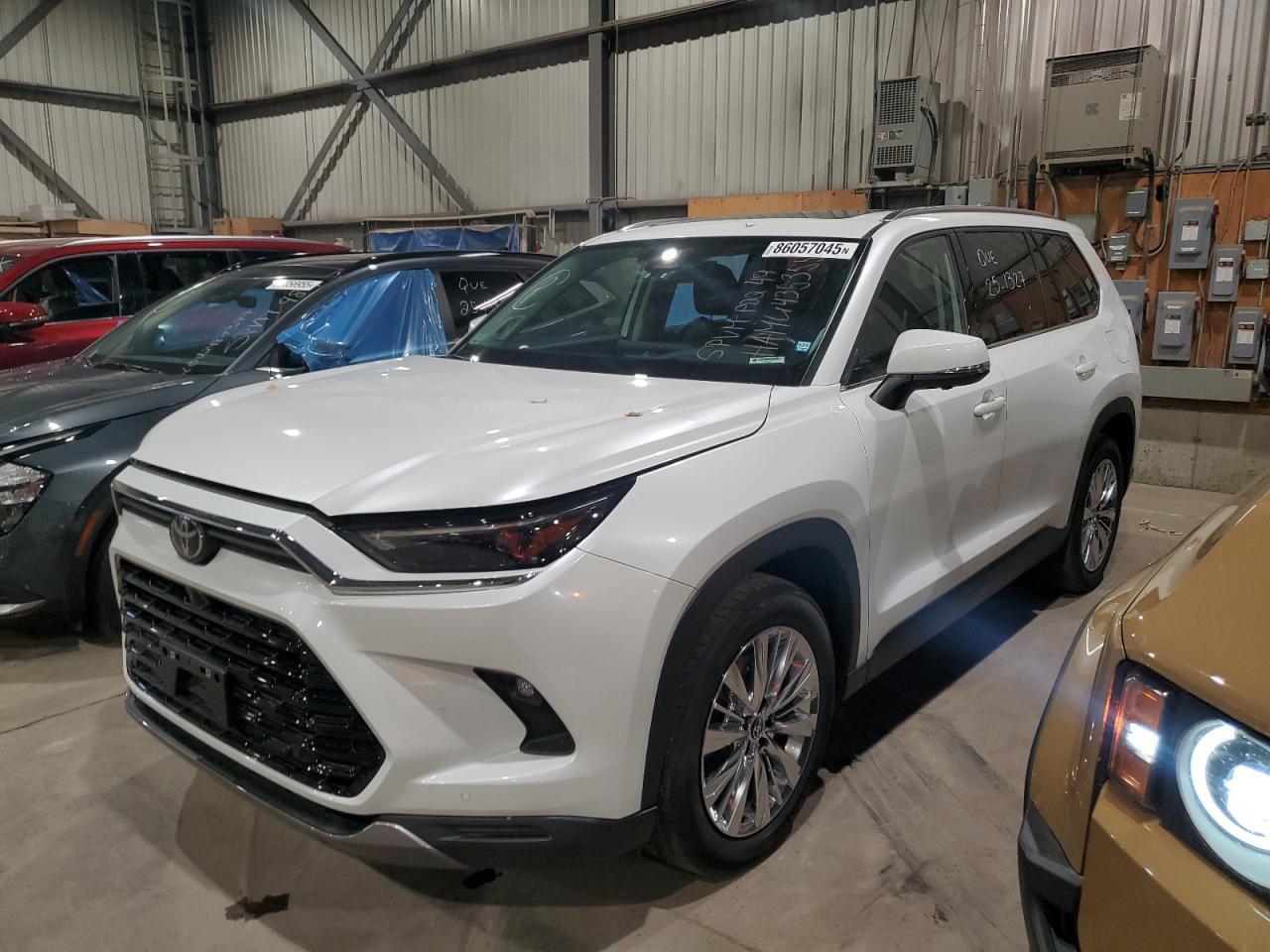 2024 TOYOTA HIGHLANDER