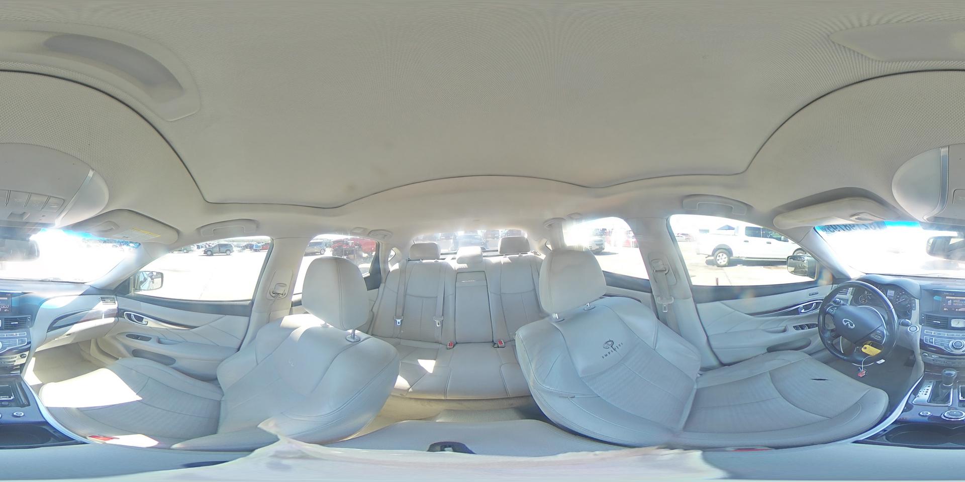 2011 INFINITI M37