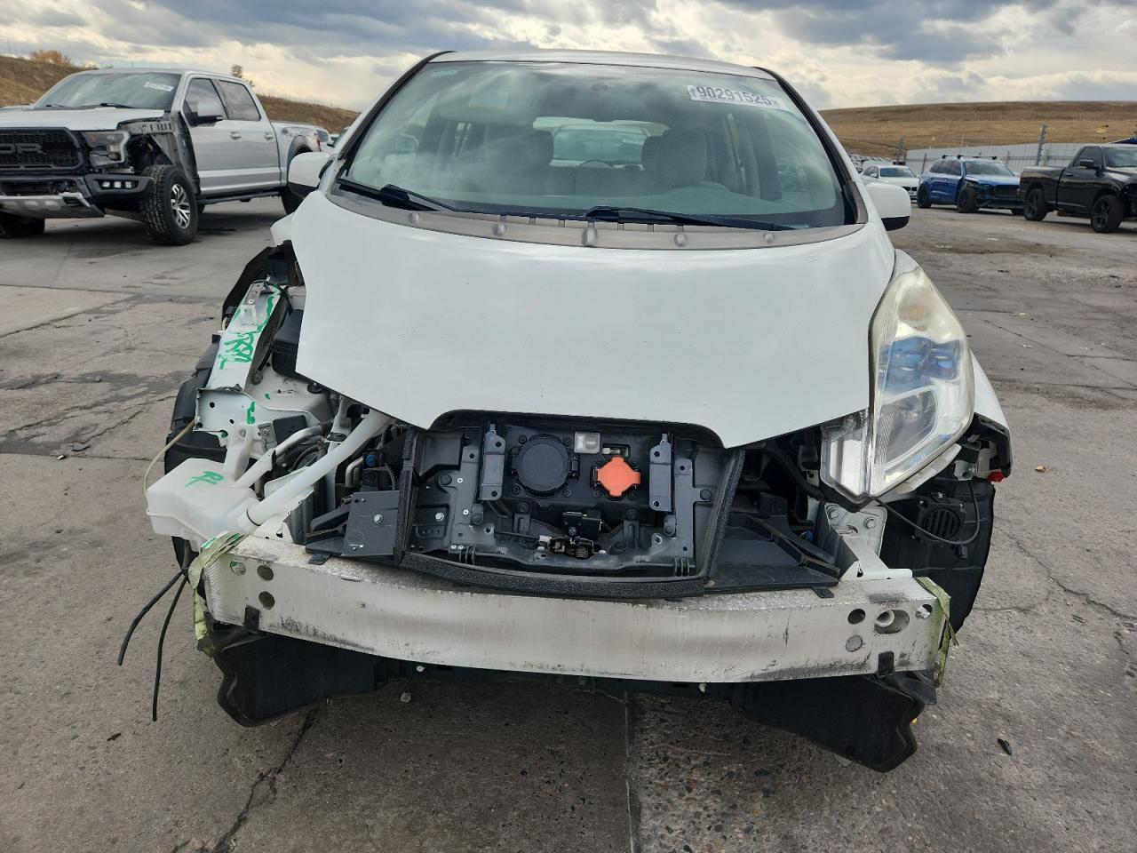 2015 NISSAN LEAF