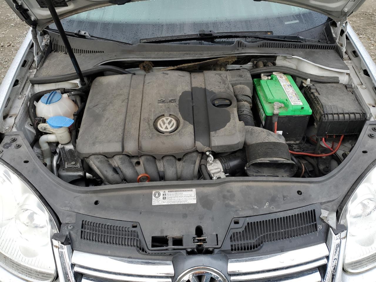 2010 VOLKSWAGEN JETTA