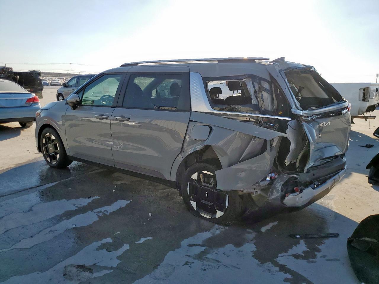 2025 KIA Carnival