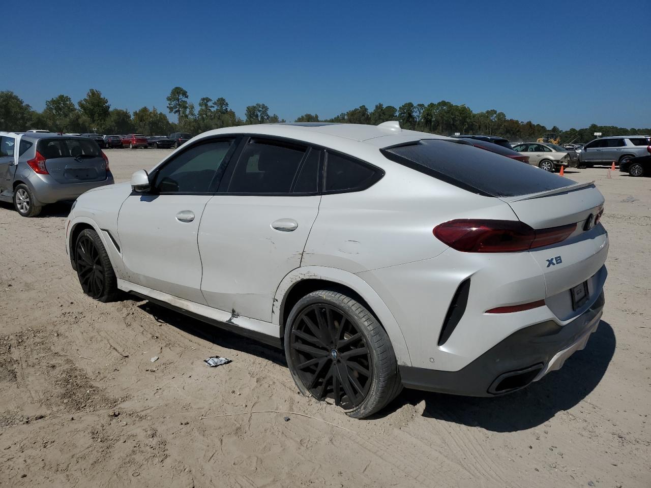 2022 BMW X6
