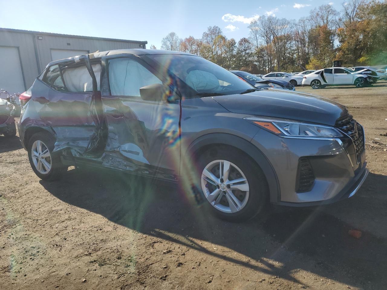 2021 NISSAN KICKS