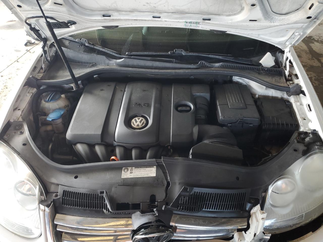 2010 VOLKSWAGEN JETTA