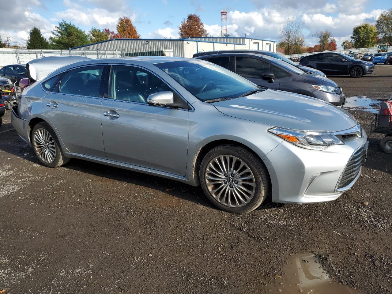 2016 TOYOTA Avalon