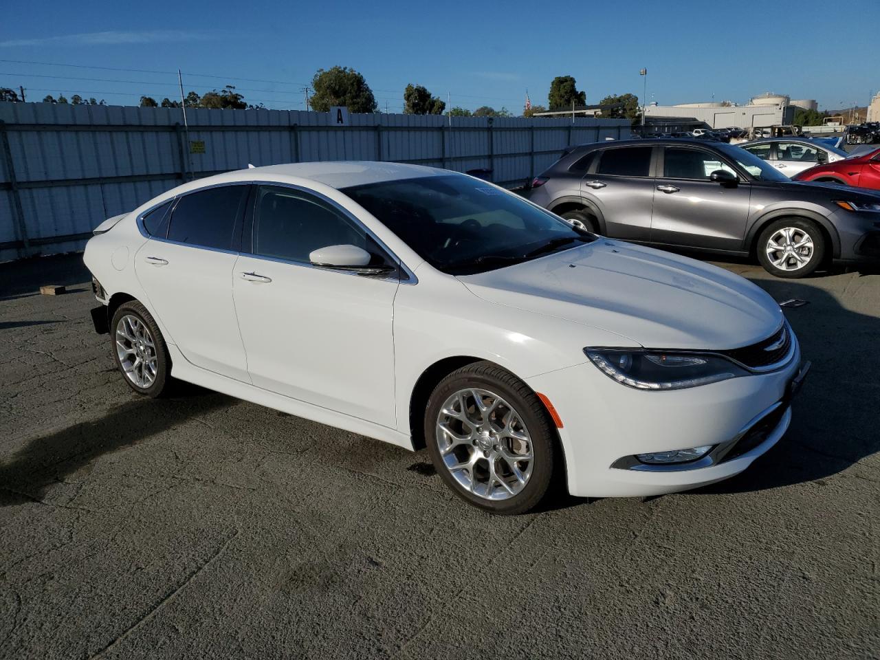 2015 CHRYSLER 200