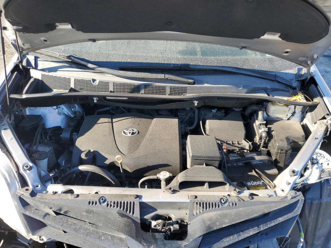 2018 TOYOTA SIENNA