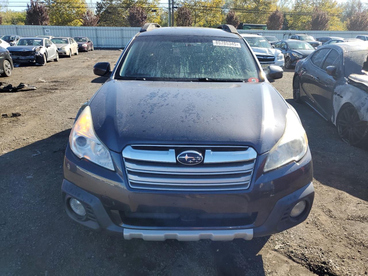 2013 SUBARU Outback