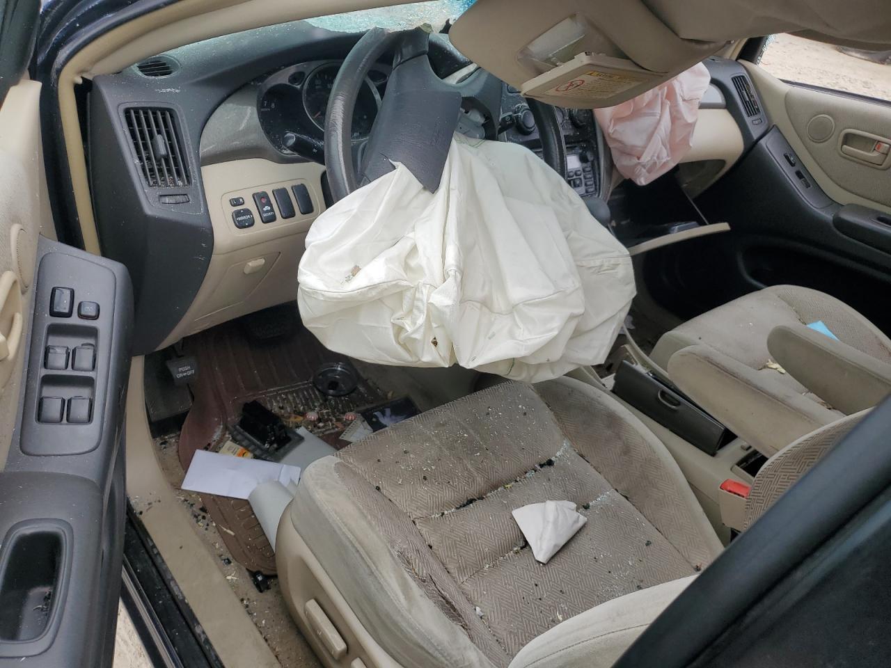 2003 TOYOTA HIGHLANDER