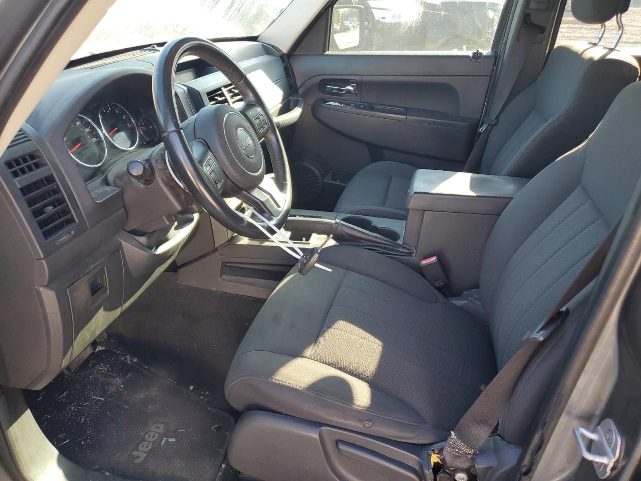 2012 JEEP Liberty