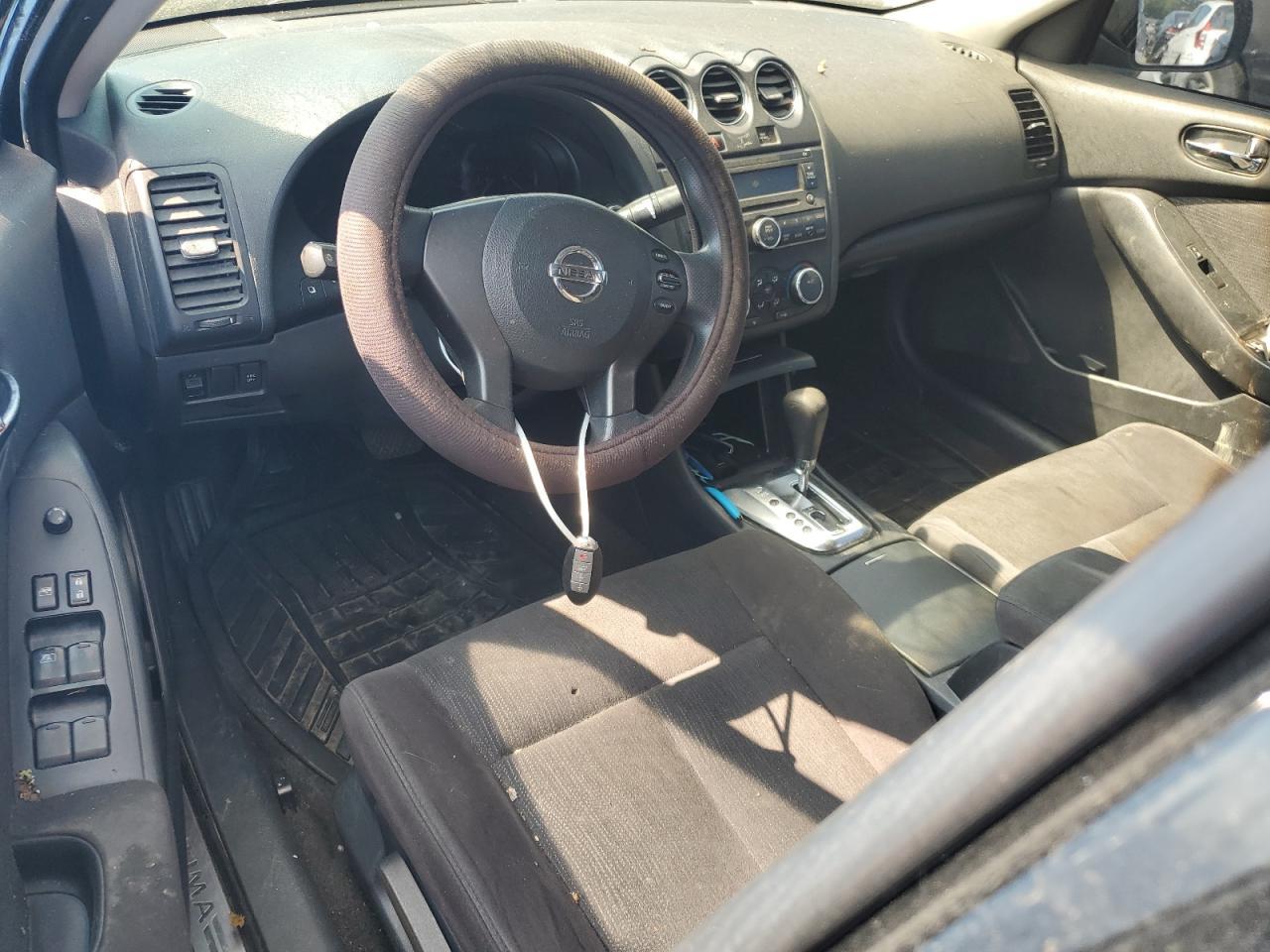 2010 NISSAN ALTIMA