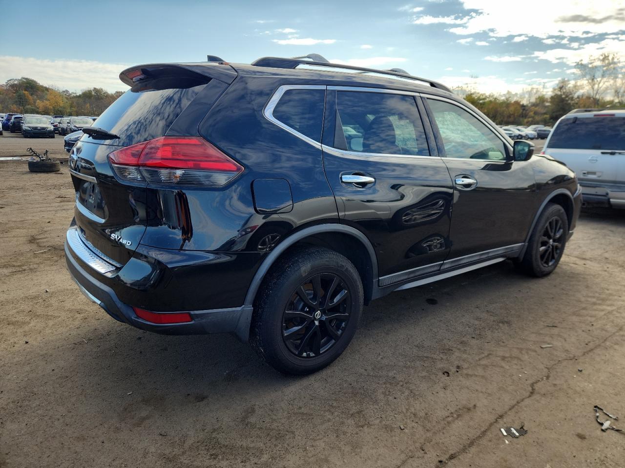 2017 NISSAN ROGUE