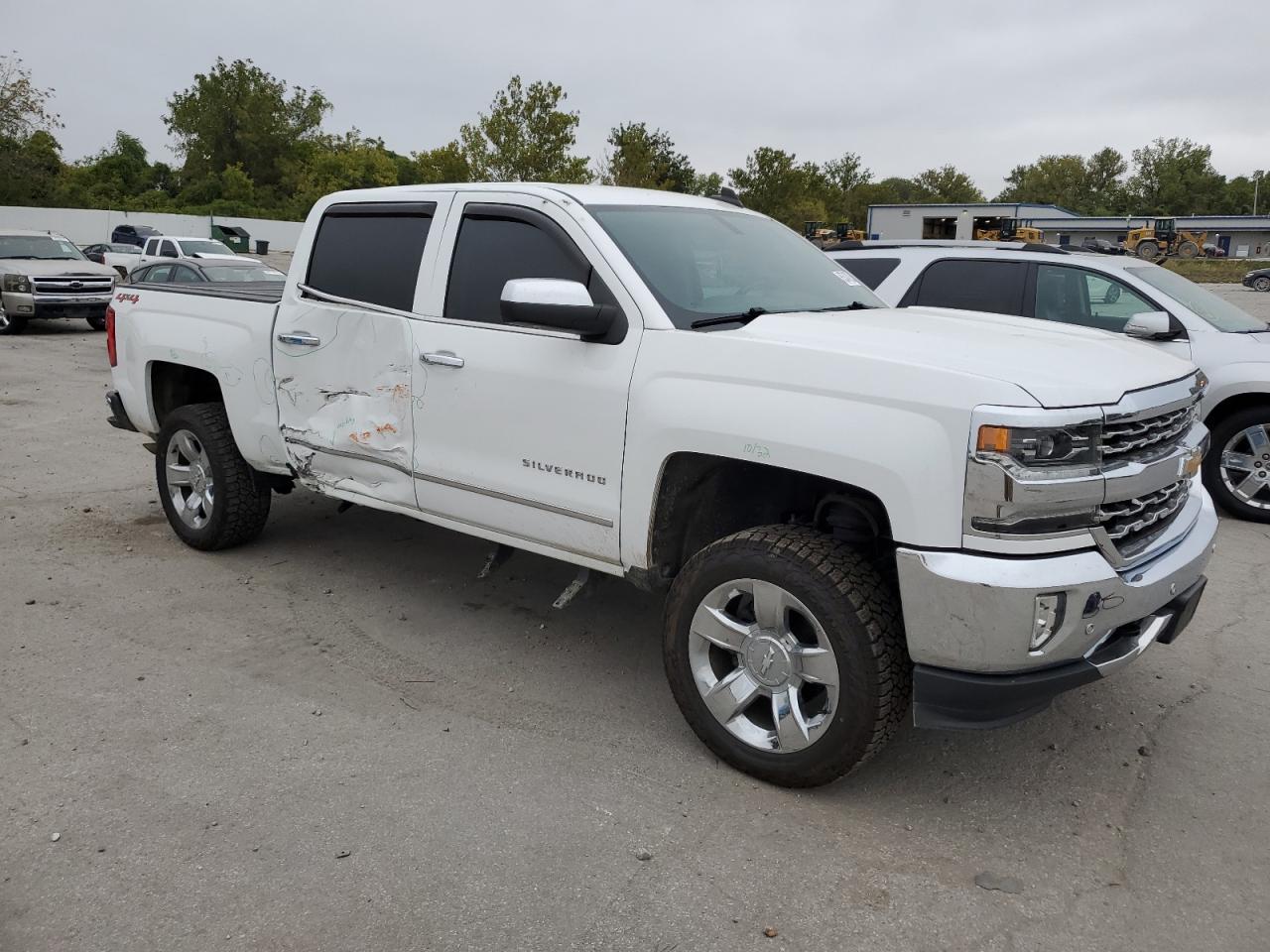 2018 CHEVROLET Silverado