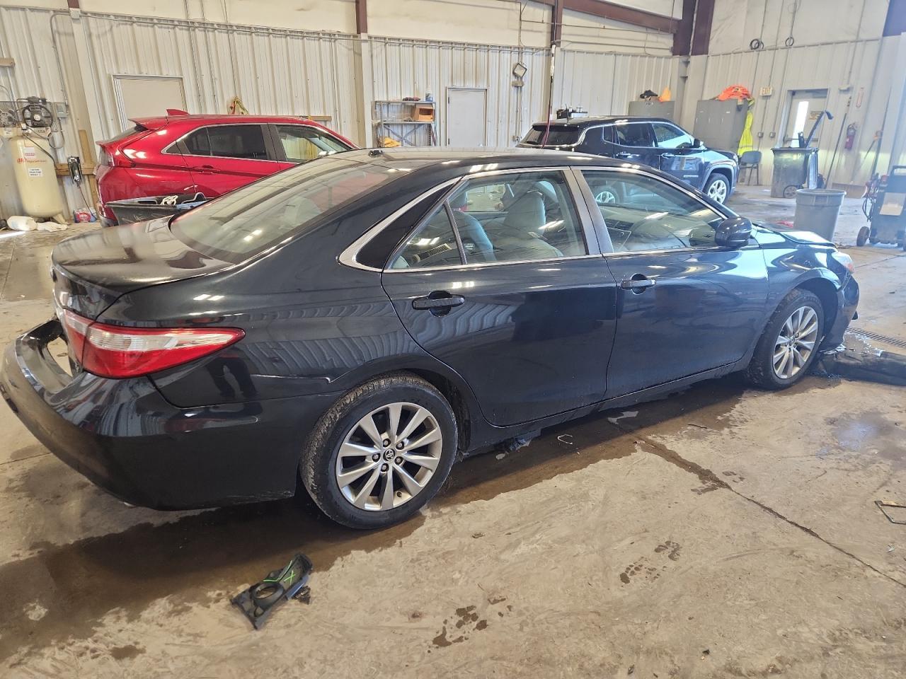 2015 TOYOTA CAMRY